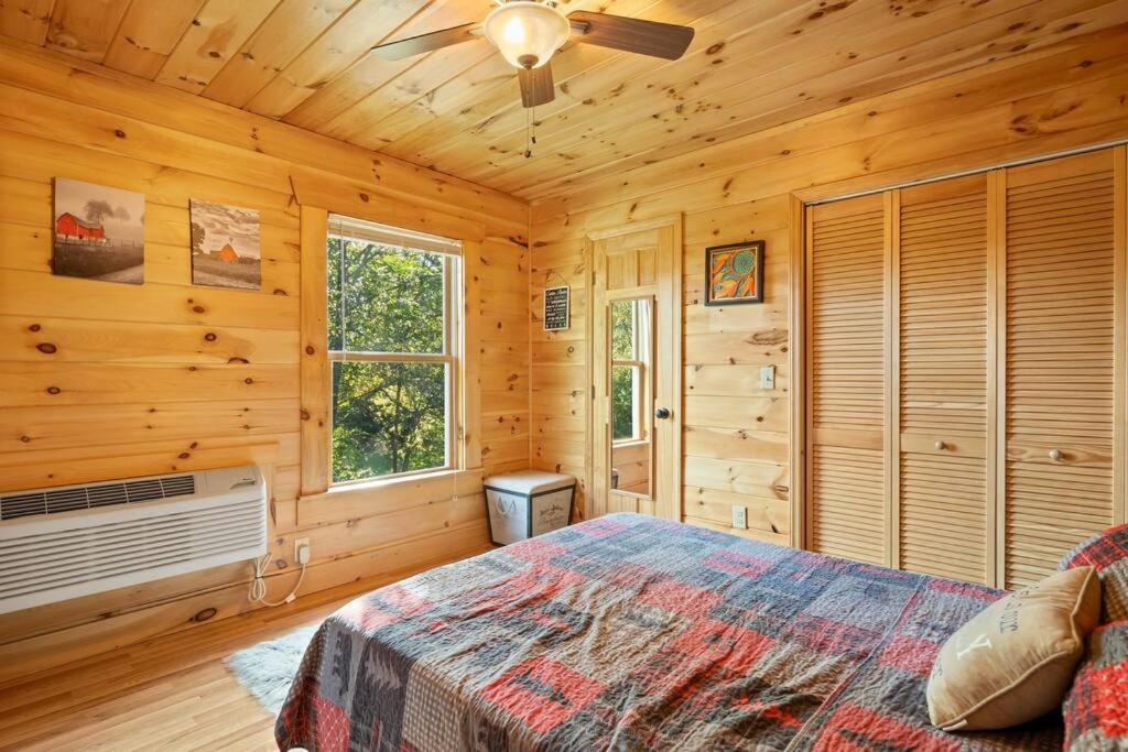 הוילה Candler Dream Weaver Cabin מראה חיצוני תמונה